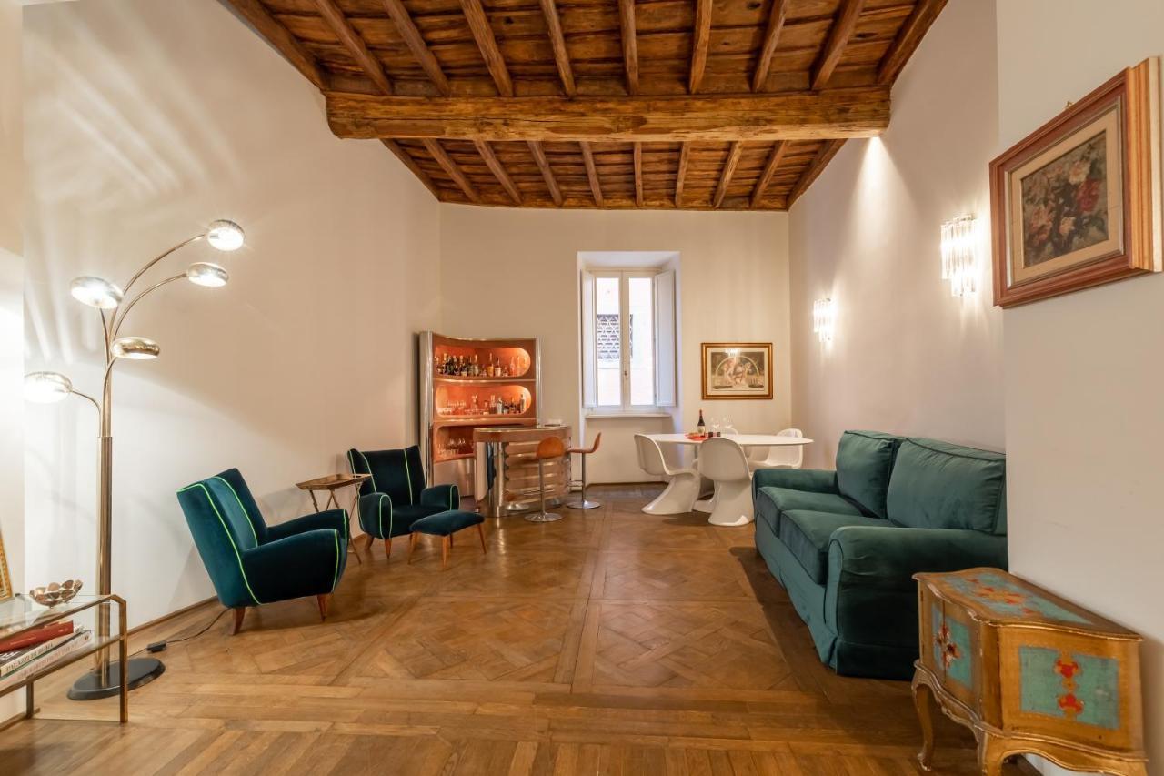 Chic And Style In Historical Via Giulia Apartment Rome Luaran gambar