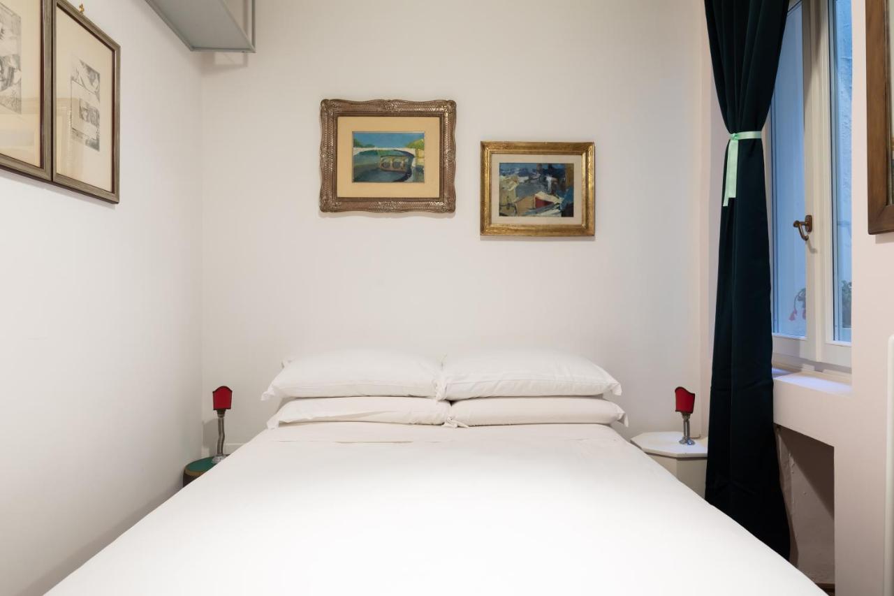 Chic And Style In Historical Via Giulia Apartment Rome Luaran gambar